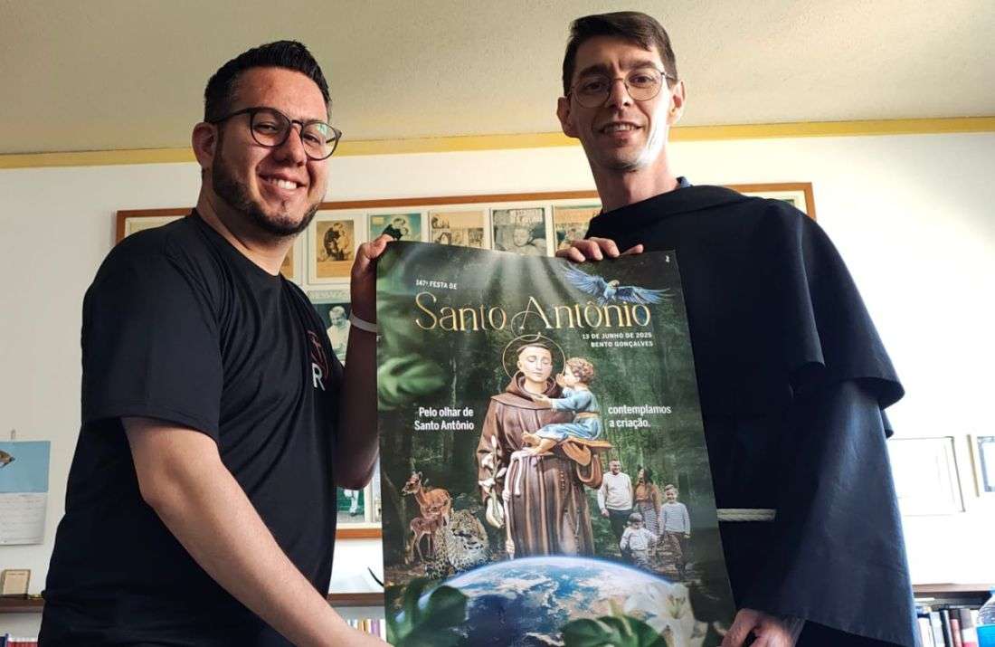 Foto notícia Jornalista da Paróquia Santo Antônio de Bento se reúne com responsável pela comunicação da Basílica de Pádua