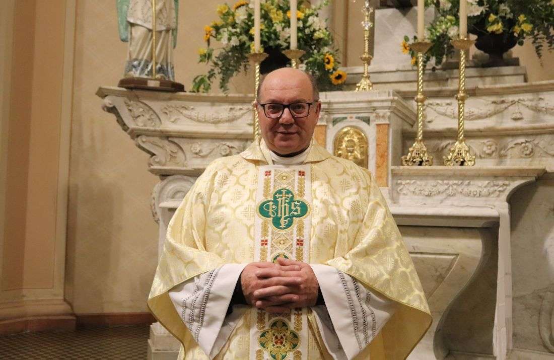 Foto notícia Paróquia Santo Antônio de Bento Gonçalves celebra os 35 anos de ordenação do padre Volmir Comparin